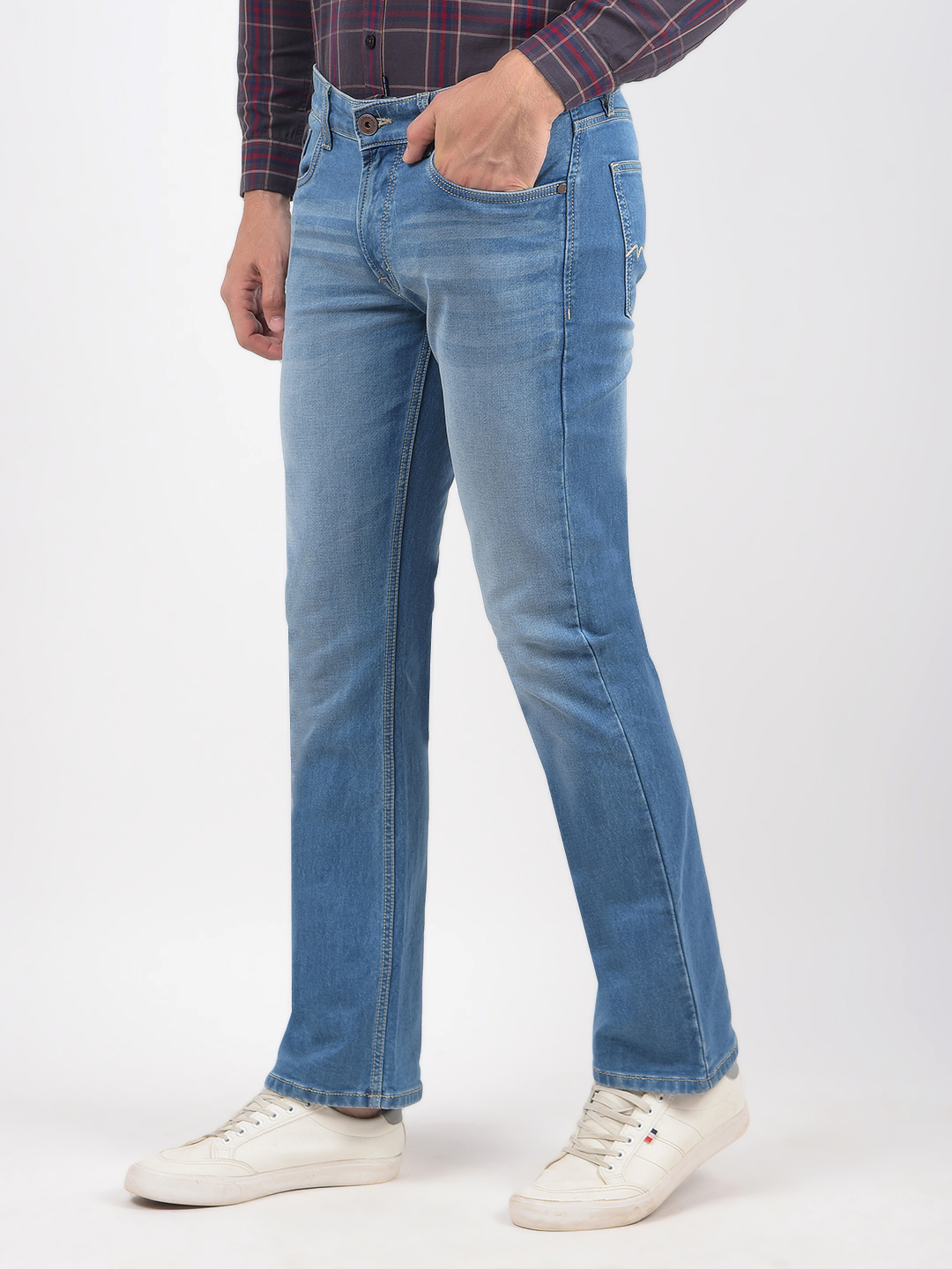 Numero Uno Men Solid Light Blue Jeans